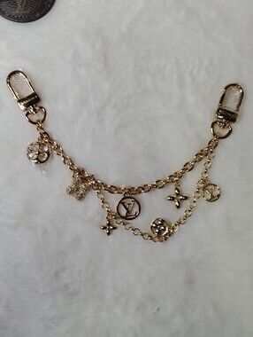 Gold Charm Key and Card Holder Fasion  Luxury Keychain